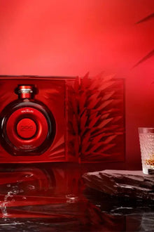 Whisky Macallan Time: Space Mastery 700ml - Edição Especial 200 Anos